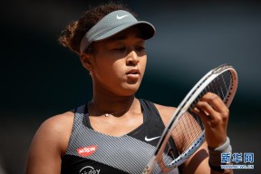 包含大坂直美回归赛场，突破纪录首场状态亮眼，拜仁观众沸腾！的词条