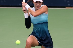 关于穆古鲁扎连续十场比赛得分超过战术调整，巴塞罗那挑战极限！的信息